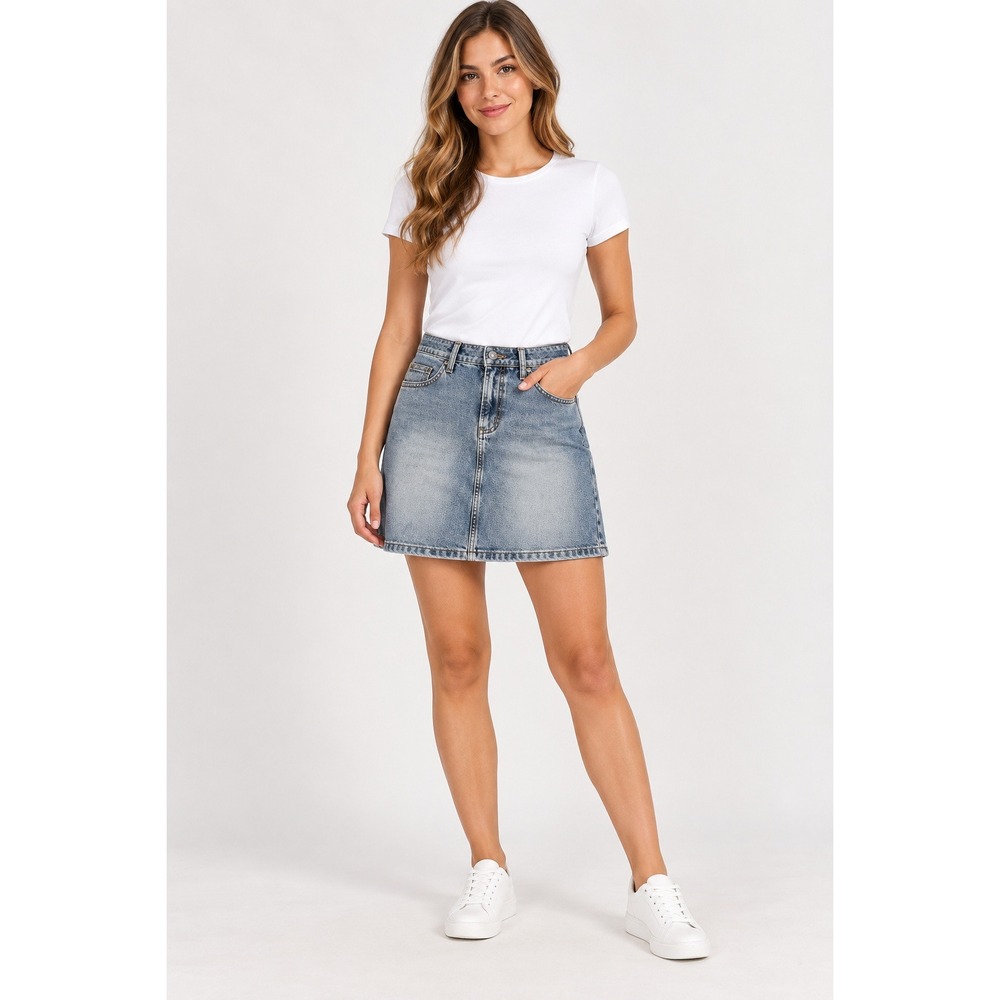LEI Denim vintage Mini Skirt Medium Wash Blue Cotton Size 13 RN 89083